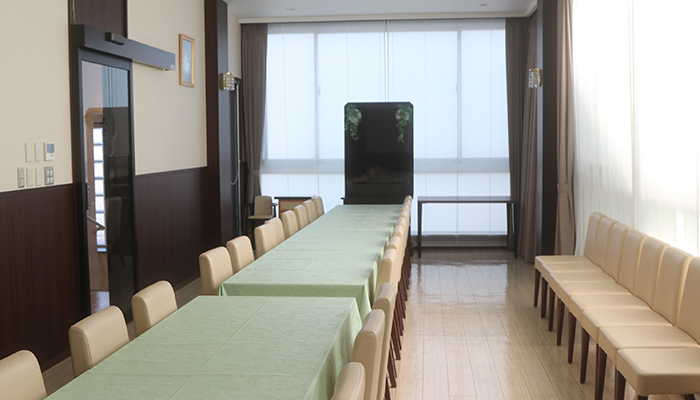 低価格でのんびりと過ごせる自社式場完備