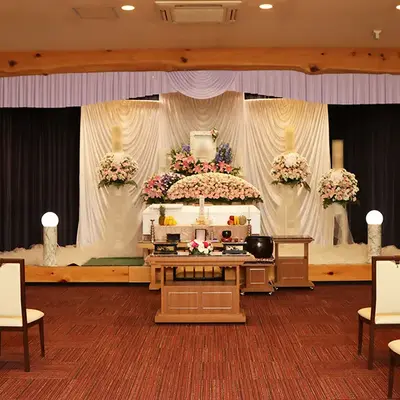 はごろもホールで葬儀を行なった写真
