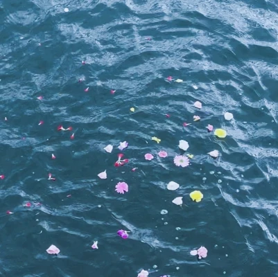 愛光式典で葬儀を行なった写真