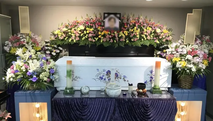 要望以上の花祭壇