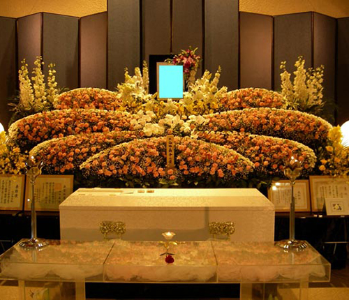 「綺麗…」思わずため息の出る祭壇