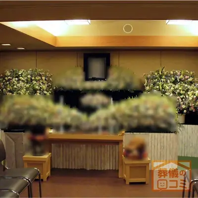 霊巌寺で葬儀を行なった写真