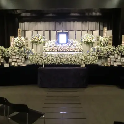 横浜典範で葬儀を行なった写真