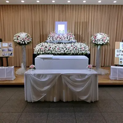 横浜典範で葬儀を行なった写真