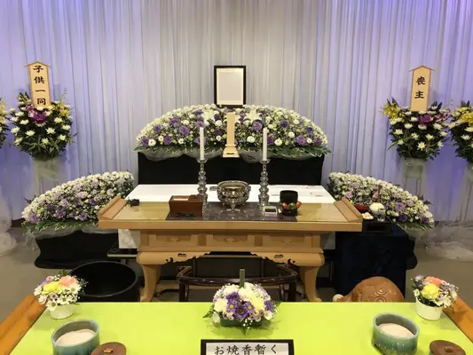 アザレア・ホールで葬儀を行なった写真