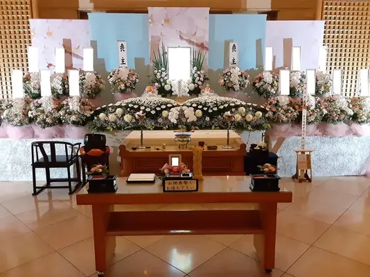 アザレア・ホールで葬儀を行なった写真