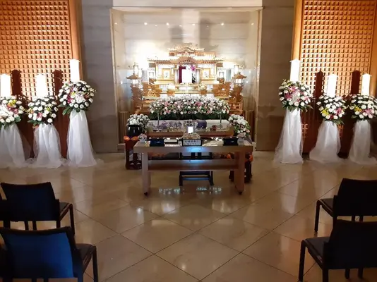 アザレア・ホールで葬儀を行なった写真