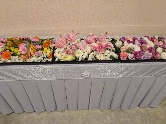 アザレア・ホール