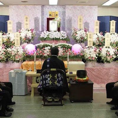 スリースターズセレモニーで葬儀を行なった写真