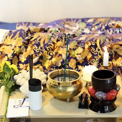 プラスで葬儀を行なった写真