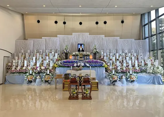 みなと式典で葬儀を行なった写真