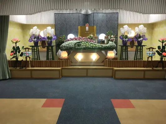 秋桜（ホール八日市）で葬儀を行なった写真