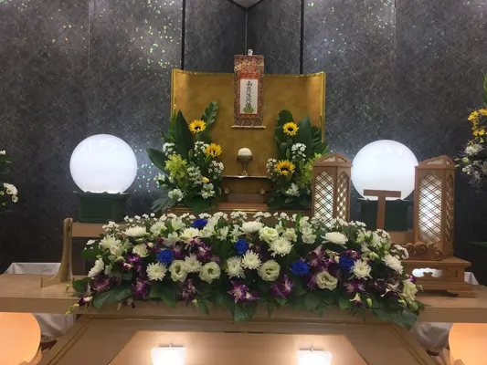 秋桜（ホール八日市）で葬儀を行なった写真