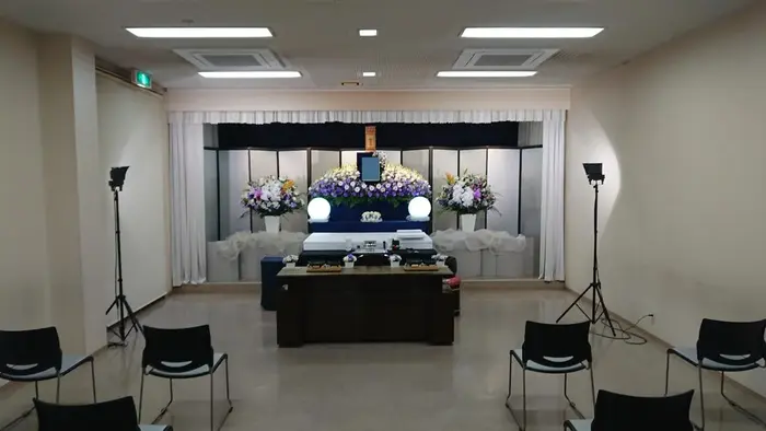 小西斎場で葬儀を行なった写真