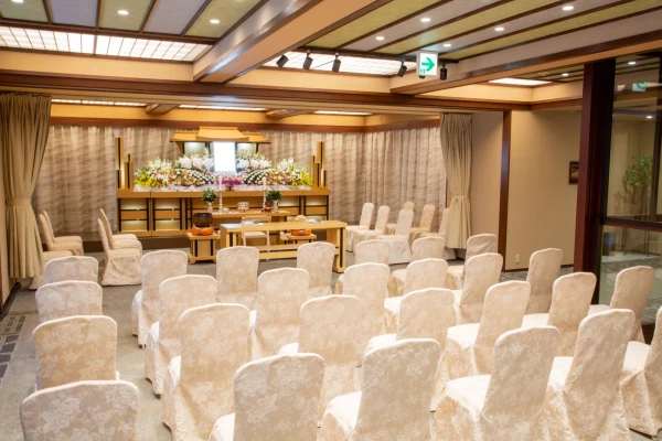 サン・ライフ(サカエヤ・ホール)で葬儀を行なった写真