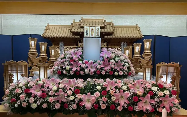 ひかりセレモニーで葬儀を行なった写真