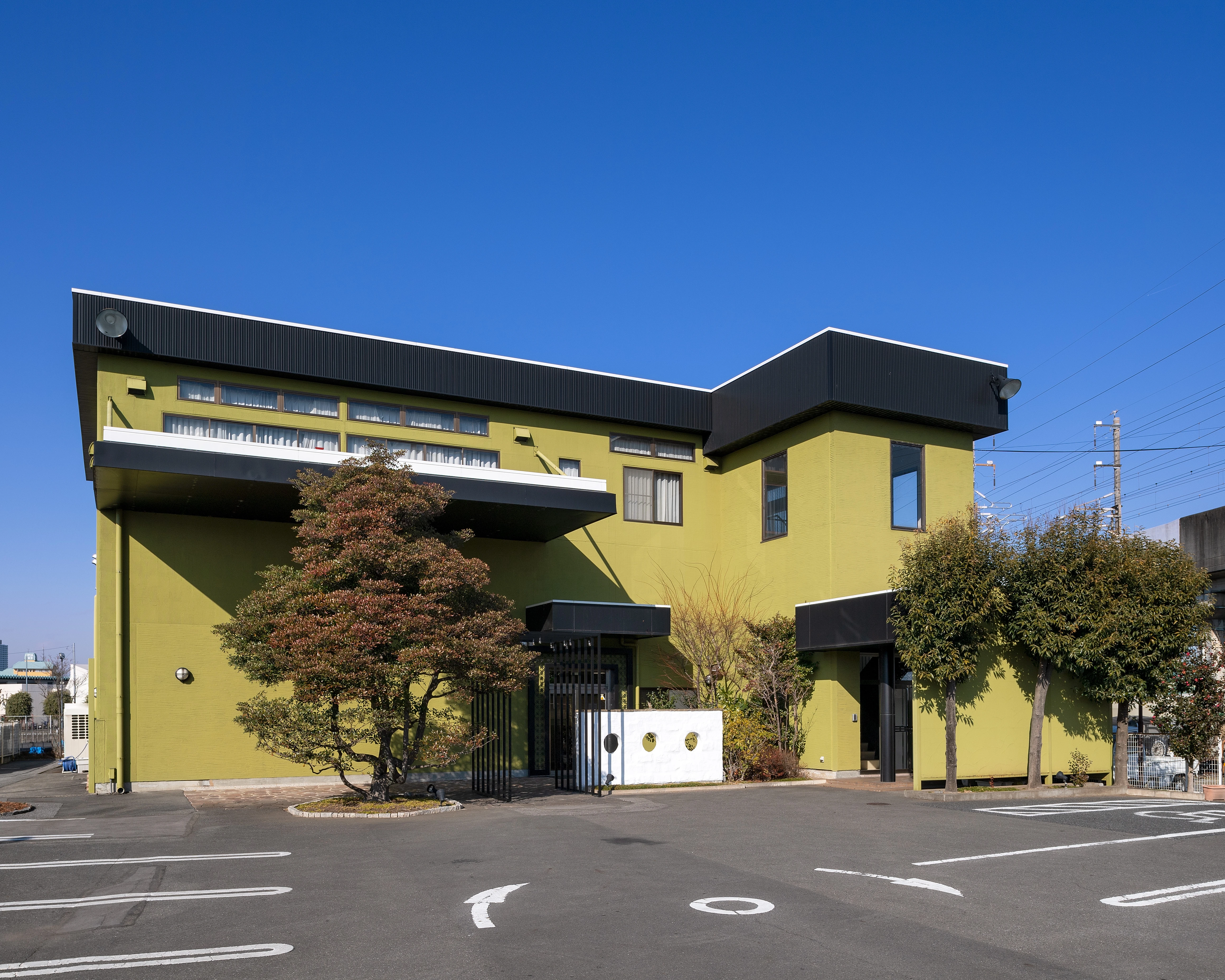 とわノイエ やなせ