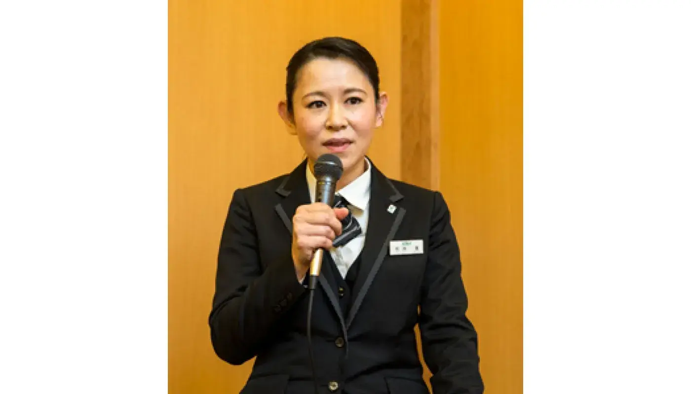安達桂子