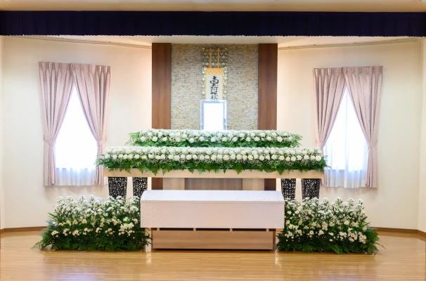 加納会館 本館で葬儀を行なった写真