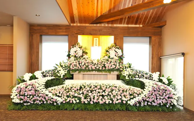 加納会館 本館で葬儀を行なった写真