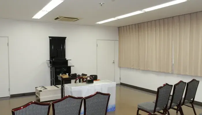 千里ホールで葬儀を行なった写真