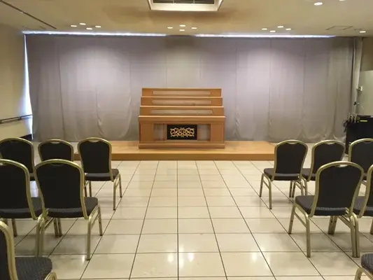 アイセ・メモリアル（ホール縁）で葬儀を行なった写真