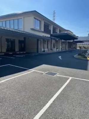 アイセ・メモリアル（ホール縁）
