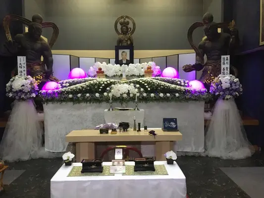 中央セレモニーで葬儀を行なった写真