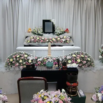 中央セレモニーで葬儀を行なった写真