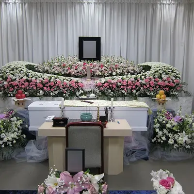 中央セレモニーで葬儀を行なった写真