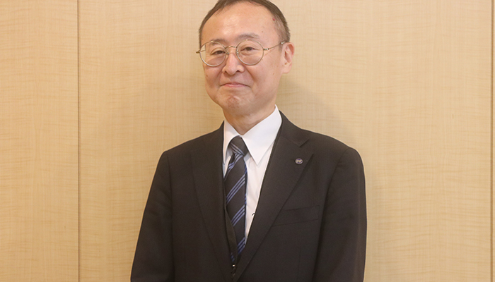 【渥美茂弥】