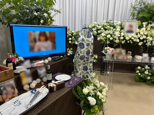 フラワリングセレモニーで葬儀を行なった写真