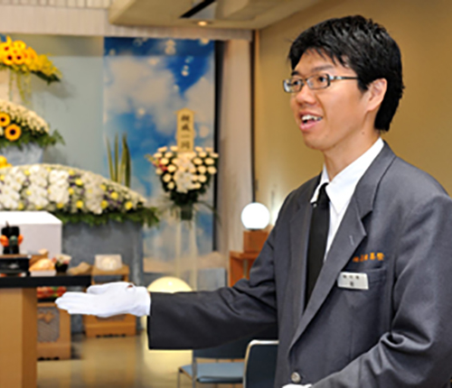 いつでも何時間でも面会できる安置室を完備