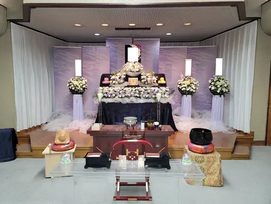 小さなお別れ会で葬儀を行なった写真