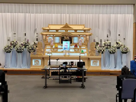 小さなお別れ会で葬儀を行なった写真