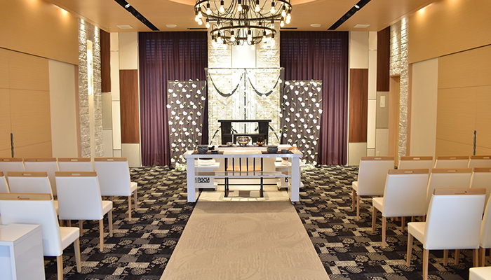 とってもキレイな自社式場「家族葬専用式場 ゆかりえ」