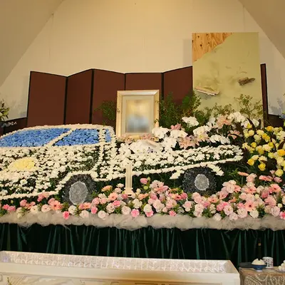 エンドナビセレモニーで葬儀を行なった写真