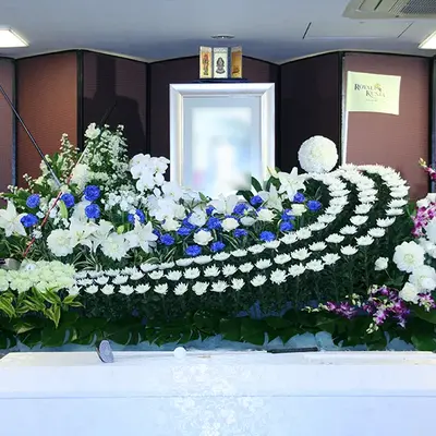 エンドナビセレモニーで葬儀を行なった写真