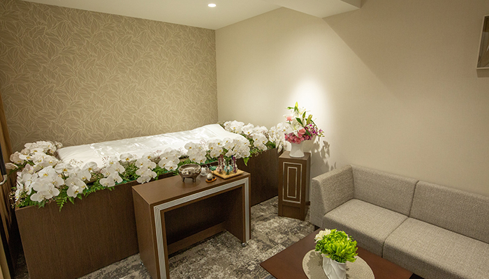 面会可能な安置室を完備