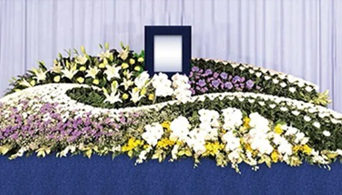 オーダーメイドの花祭壇