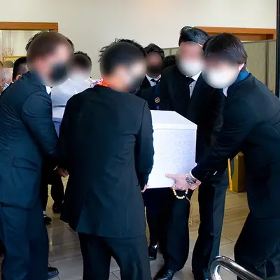 花で彩るお葬式「とむらび」で葬儀を行なった写真