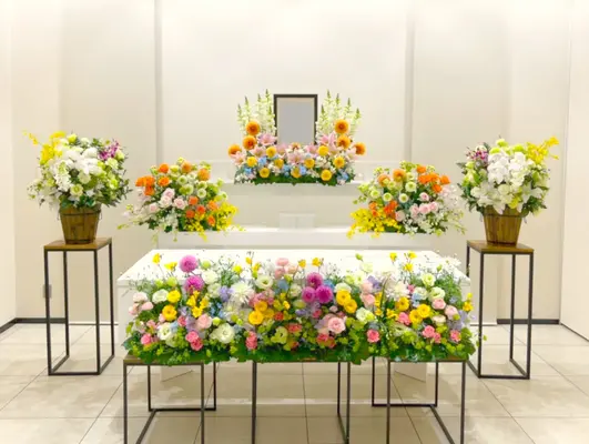 花で彩るお葬式「とむらび」で葬儀を行なった写真