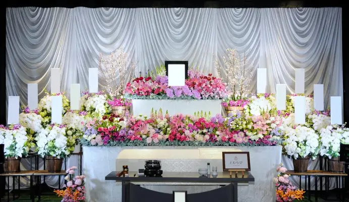 花で彩るお葬式「とむらび」で葬儀を行なった写真