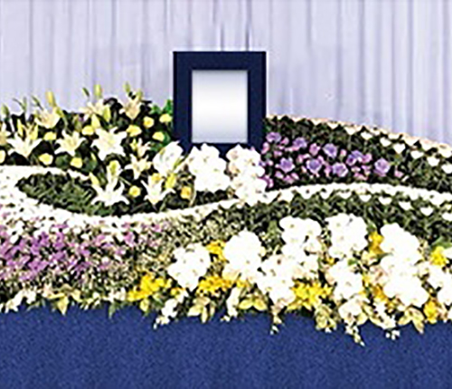 故人らしいオリジナル花祭壇
