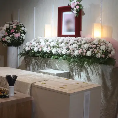 小さな森の家 二俣川斎場で葬儀を行なった写真