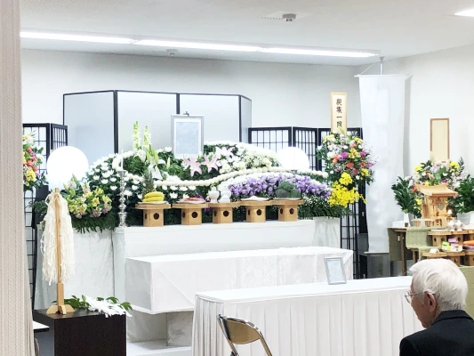 エンセレモニーで葬儀を行なった写真