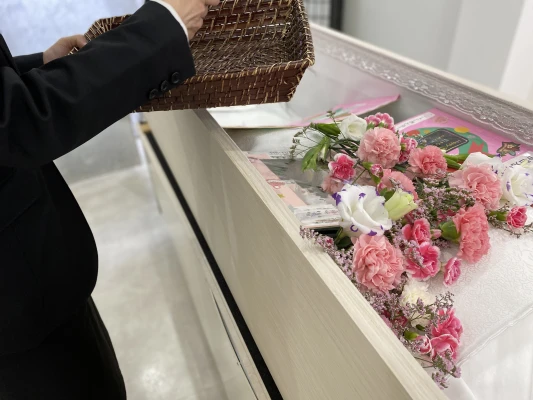 エンセレモニーで葬儀を行なった写真