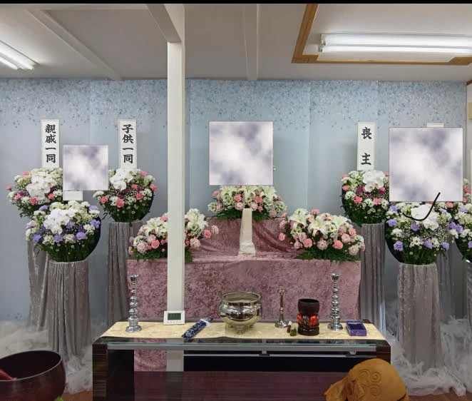 葬儀のともしび