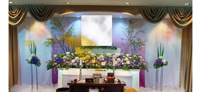 葬儀のともしび