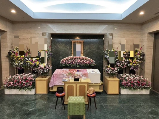 株式会社華の誠(箕面営業所)